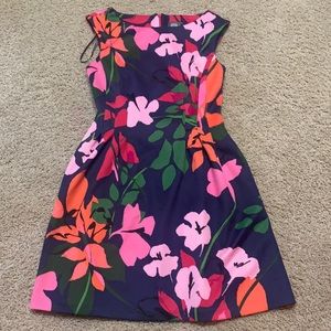 VINCE CAMUTO FLAWLESS WOMENS SIZE 10. Beautiful dress for any occasion.